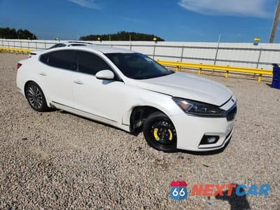 Czwarte zdjęcie samochodu z boku: 2017 KIA CADENZA PREMIUM VIN:KNALB4J19H5039591 - miniatura