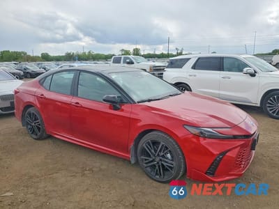 Czwarte zdjęcie samochodu z boku: 2025 TOYOTA CAMRY XSE VIN:4T1DBADKXSU016419 - miniatura