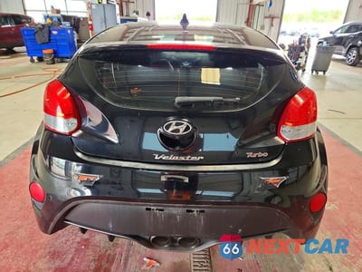 Zdjęcie 6 z 12 samochodu: 2015 HYUNDAI VELOSTER TURBO VIN:KMHTC6AE3FU229612 - miniatura