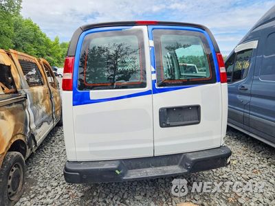 Zdjęcie 6 z 14 samochodu: 2022 CHEVROLET EXPRESS G2500 VIN:1GCWGAFP0N1270413 - miniatura
