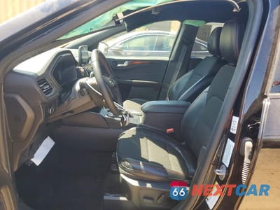Zdjęcie 7 z 13 samochodu: 2025 FORD ESCAPE ST LINE VIN:1FMCU0MN3SUA73622 - miniatura
