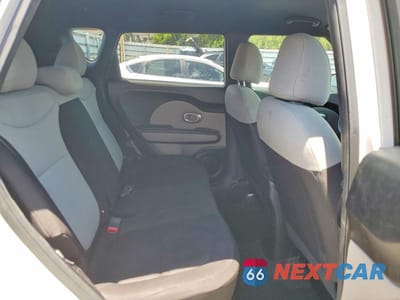 Zdjęcie 11 z 13 samochodu: 2018 KIA SOUL BASE VIN:KNDJN2A26J7575245 - miniatura