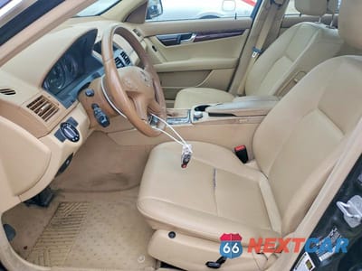 Zdjęcie 7 z 12 samochodu: 2008 MERCEDES-BENZ C 300 4MATIC VIN:WDDGF81X08F121102 - miniatura