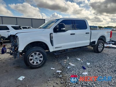 2024 FORD F250 SUPER DUTY 1FT7W2BT4RED33057 - główne zdjęcie licytacji z USA - miniatura