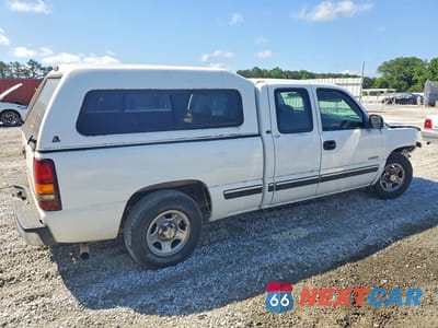 Trzecie zdjęcie samochodu z tyłu: 2001 CHEVROLET SILVERADO C1500 VIN:2GCEC19V711133152 - miniatura
