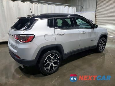 Trzecie zdjęcie samochodu z tyłu: 2026 JEEP COMPASS LIMITED VIN:3C4NJDCN1TT244202 - miniatura