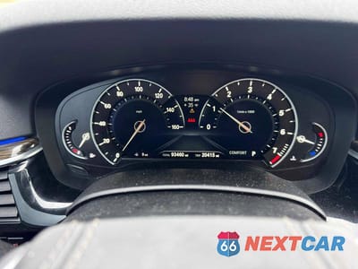 Zdjęcie 8 z 10 samochodu: 2018 BMW 530 XI VIN:WBAJA7C5XJWA73151 - miniatura
