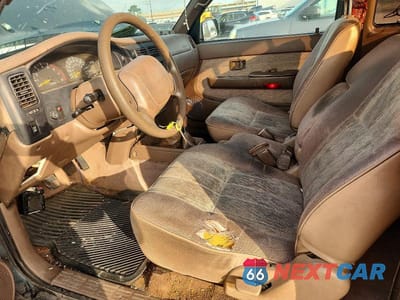 Zdjęcie 7 z 12 samochodu: 1998 TOYOTA TACOMA XTRACAB VIN:4TAWM72N4WZ021434 - miniatura