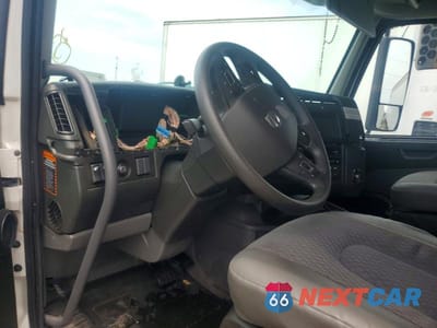 Zdjęcie 7 z 11 samochodu: 2023 VOLVO VN VNL VIN:4V4NC9EH0PN336877 - miniatura