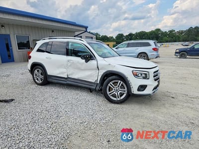 Czwarte zdjęcie samochodu z boku: 2022 MERCEDES-BENZ GLB 250 4MATIC VIN:W1N4M4HB8NW176116 - miniatura