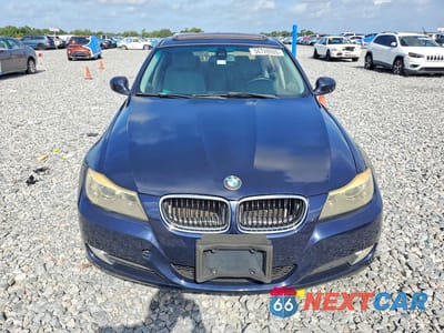 Piąte zdjęcie samochodu w środku: 2010 BMW 328 I SULEV VIN:WBAPH5C58AA439788 - miniatura