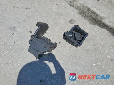 Zdjęcie 13 z 14 samochodu: 2020 FORD EDGE SEL VIN:2FMPK3J90LBA30752 - miniatura