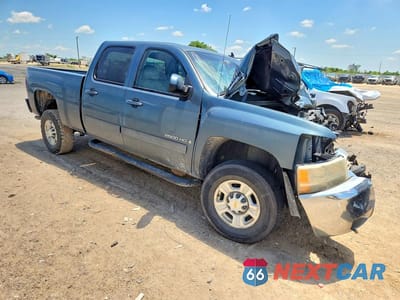 Czwarte zdjęcie samochodu z boku: 2008 CHEVROLET SILVERADO C2500 HEAVY DUTY VIN:1GCHC23K48F204070 - miniatura