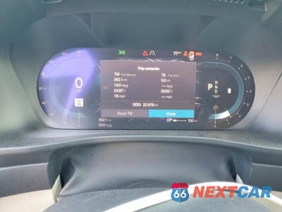 Zdjęcie 9 z 13 samochodu: 2024 VOLVO XC40 PLUS VIN:YV4L12UL7R2363047 - miniatura
