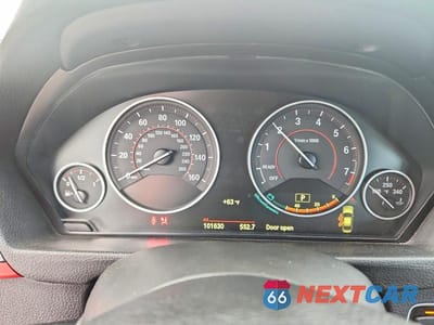 Zdjęcie 9 z 12 samochodu: 2015 BMW 328 I VIN:WBA3A5C54FP604260 - miniatura