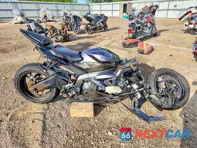 2003 YAMAHA YZFR6 L JYARJ06E73A001132 - główne zdjęcie licytacji z USA - miniatura