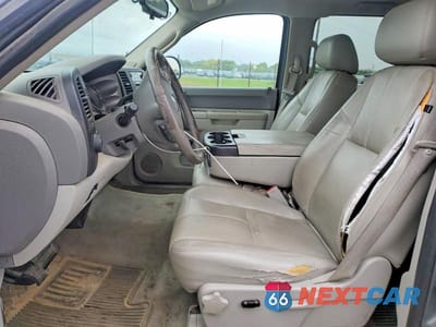 Zdjęcie 7 z 12 samochodu: 2011 GMC SIERRA K1500 SLE VIN:3GTP2VE30BG113227 - miniatura