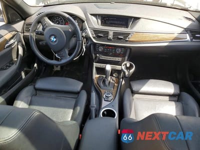 Zdjęcie 8 z 14 samochodu: 2015 BMW X1 XDRIVE35I VIN:WBAVM5C50FVV93799 - miniatura