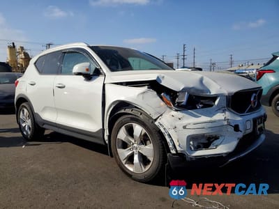 Czwarte zdjęcie samochodu z boku: 2020 VOLVO XC40 T4 MOMENTUM VIN:YV4AC2HK6L2291252 - miniatura