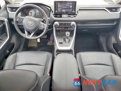 Zdjęcie 8 z 13 samochodu: 2021 TOYOTA RAV4 XLE PREMIUM VIN:2T3A1RFV5MW217327 - miniatura