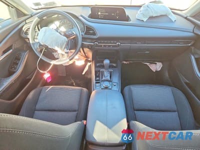 Zdjęcie 8 z 13 samochodu: 2025 MAZDA CX-30 VIN:3MVDMBAM4SM827016 - miniatura