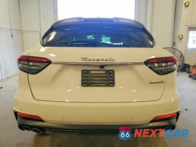 Zdjęcie 6 z 13 samochodu: 2022 MASERATI LEVANTE MODENA VIN:ZN661YUM6NX402749 - miniatura