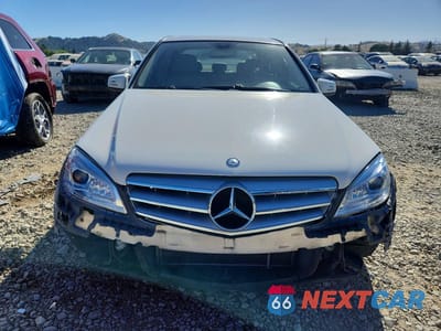 Piąte zdjęcie samochodu w środku: 2010 MERCEDES-BENZ C 300 VIN:WDDGF5EB6AR119226 - miniatura