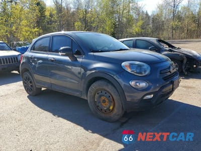 Czwarte zdjęcie samochodu z boku: 2018 FIAT 500X TREKKING VIN:ZFBCFYCB5JP643916 - miniatura