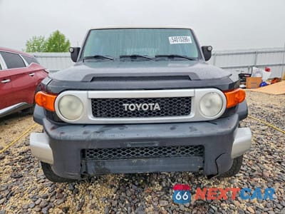 Piąte zdjęcie samochodu w środku: 2007 TOYOTA FJ CRUISER BASE VIN:JTEBU11F870050527 - miniatura