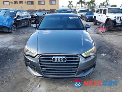 Piąte zdjęcie samochodu w środku: 2016 AUDI A3 PREMIUM VIN:WAUA7GFF8G1034208 - miniatura