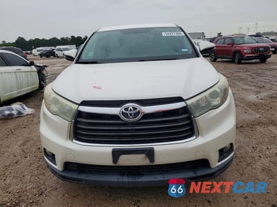 Piąte zdjęcie samochodu w środku: 2016 TOYOTA HIGHLANDER VIN:5TDZKRFH9GS122558 - miniatura