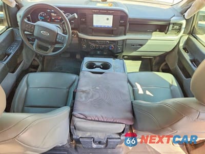 Zdjęcie 8 z 12 samochodu: 2023 FORD F350 SUPER DUTY VIN:1FD8W3HT8PED12531 - miniatura