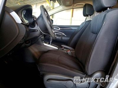 Zdjęcie 7 z 12 samochodu: 2017 NISSAN SENTRA SV VIN:3N1AB7AP2HY359535 - miniatura