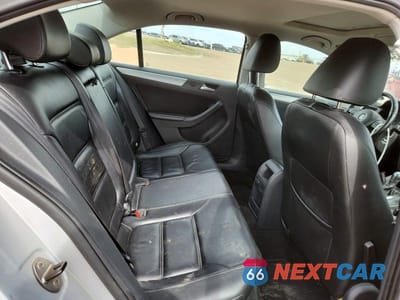 Zdjęcie 10 z 12 samochodu: 2013 VOLKSWAGEN JETTA HYBRID VIN:3VW637AJ4DM242484 - miniatura