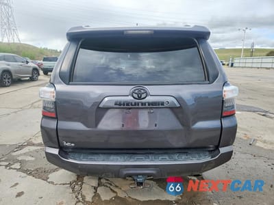 Zdjęcie 6 z 14 samochodu: 2020 TOYOTA 4RUNNER SR5 VIN:JTEBU5JR1L5756737 - miniatura