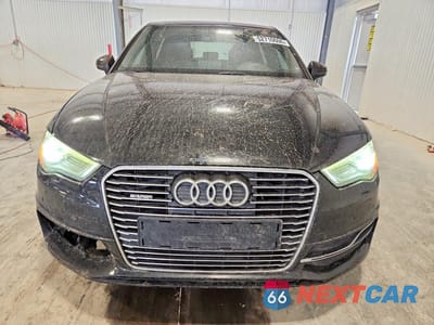 Piąte zdjęcie samochodu w środku: 2016 AUDI A3 E-TRON PREMIUM PLUS VIN:WAUTPBFF0GA048776 - miniatura