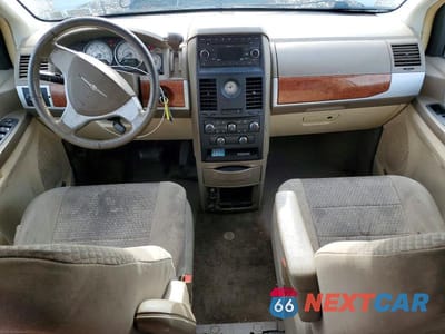 Zdjęcie 8 z 13 samochodu: 2008 CHRYSLER TOWN & COUNTRY TOURING VIN:2A8HR54P88R696906 - miniatura