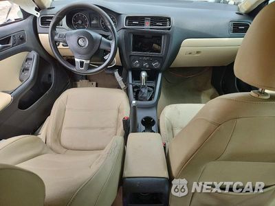 Zdjęcie 8 z 12 samochodu: 2012 VOLKSWAGEN JETTA SE VIN:3VWDP7AJ5CM335962 - miniatura