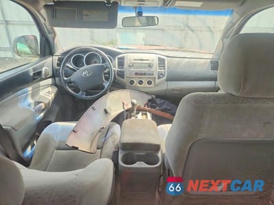 Zdjęcie 8 z 12 samochodu: 2008 TOYOTA TACOMA V6 VIN:5TEUU42N28Z505698 - miniatura
