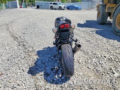 Czwarte zdjęcie samochodu z boku: 2018 SUZUKI GSX-R750 VIN:JS1GR7MA4J2101753 - miniatura