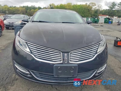 Piąte zdjęcie samochodu w środku: 2016 LINCOLN MKZ VIN:3LN6L2JK4GR631885 - miniatura