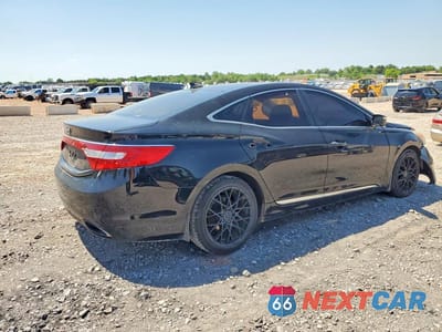 Trzecie zdjęcie samochodu z tyłu: 2012 HYUNDAI AZERA BASE VIN:KMHFH4JG6CA190323 - miniatura