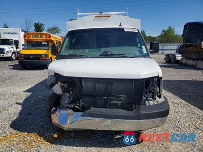 Piąte zdjęcie samochodu w środku: 2018 CHEVROLET EXPRESS G3500 VIN:1GB0GRFG1J1263456 - miniatura