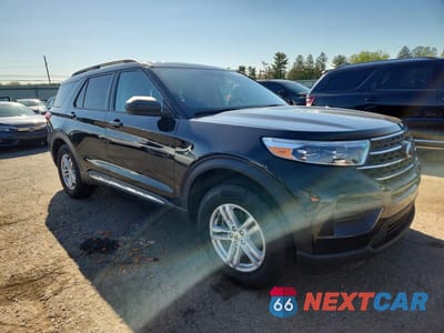 Czwarte zdjęcie samochodu z boku: 2021 FORD EXPLORER XLT VIN:1FMSK8DH2MGB86151 - miniatura