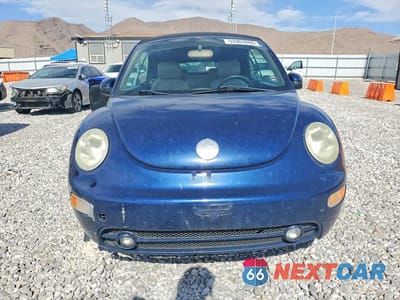 Piąte zdjęcie samochodu w środku: 2004 VOLKSWAGEN NEW BEETLE GLS VIN:3VWCD31YX4M316691 - miniatura