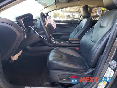 Zdjęcie 7 z 12 samochodu: 2019 FORD FUSION TITANIUM VIN:3FA6P0RU9KR180308 - miniatura
