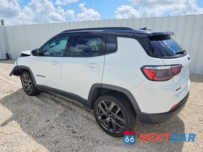 Drugie zdjęcie samochodu z przodu: 2026 JEEP COMPASS LIMITED VIN:3C4NJDCNXTT188082 - miniatura