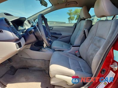 Zdjęcie 7 z 12 samochodu: 2010 HONDA INSIGHT EX VIN:JHMZE2H75AS026247 - miniatura