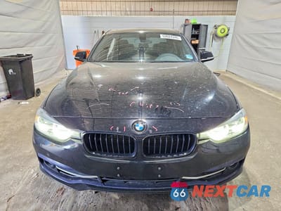 Piąte zdjęcie samochodu w środku: 2016 BMW 328 XI SULEV VIN:WBA8E3C53GK501070 - miniatura