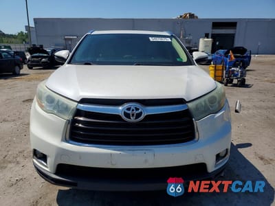 Piąte zdjęcie samochodu w środku: 2015 TOYOTA HIGHLANDER LIMITED VIN:5TDDKRFH0FS220340 - miniatura